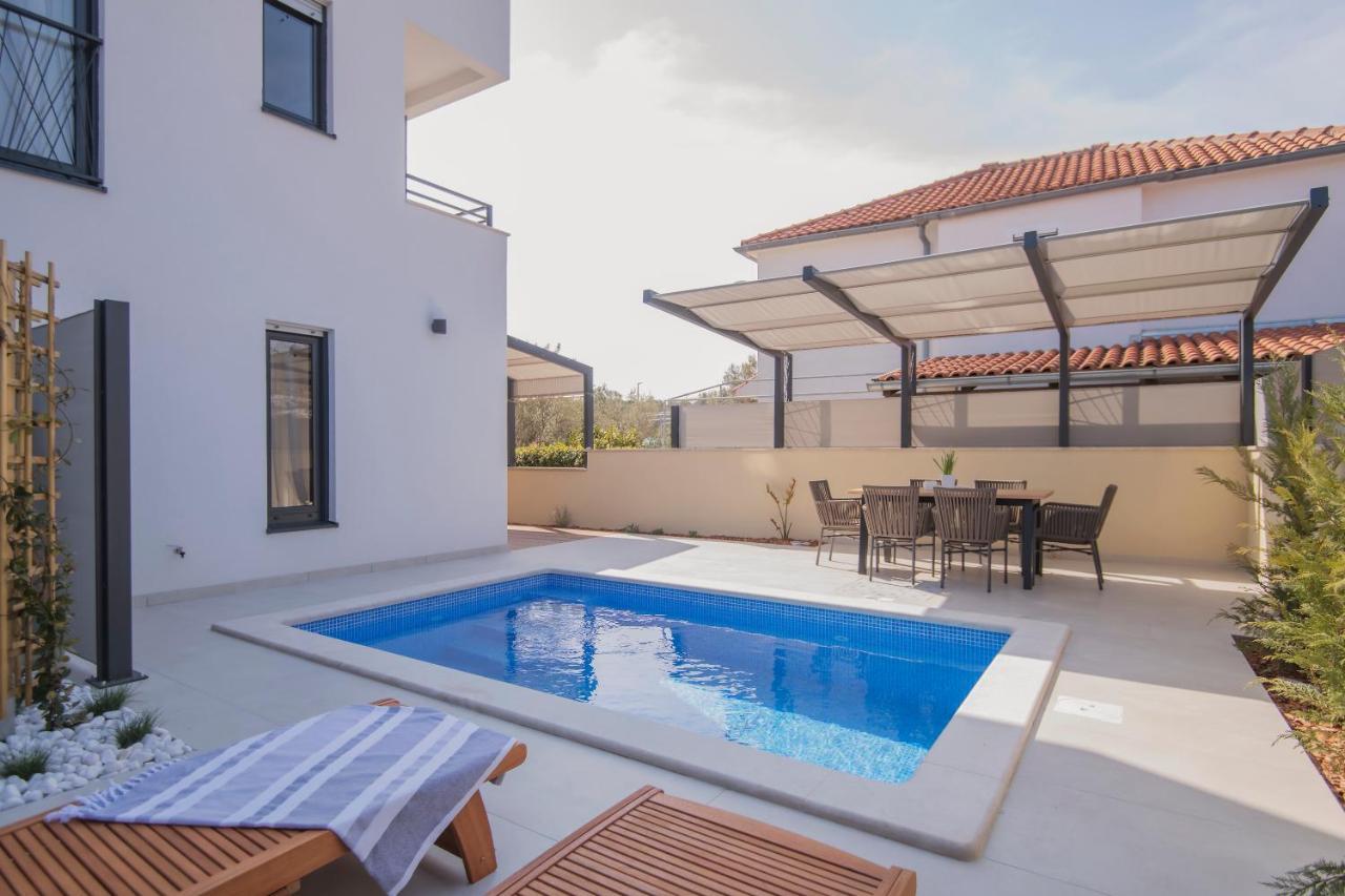 Villa Magna Luxury Apartments Murter Exterior photo