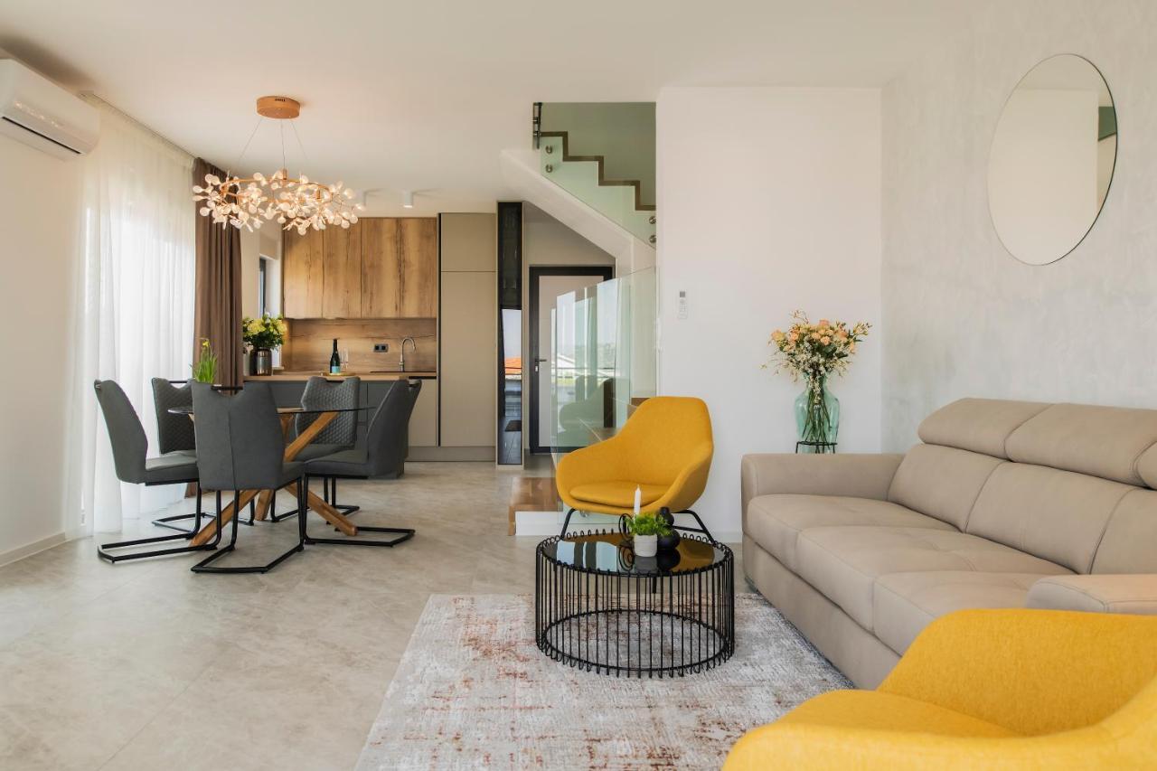Villa Magna Luxury Apartments Murter Exterior photo