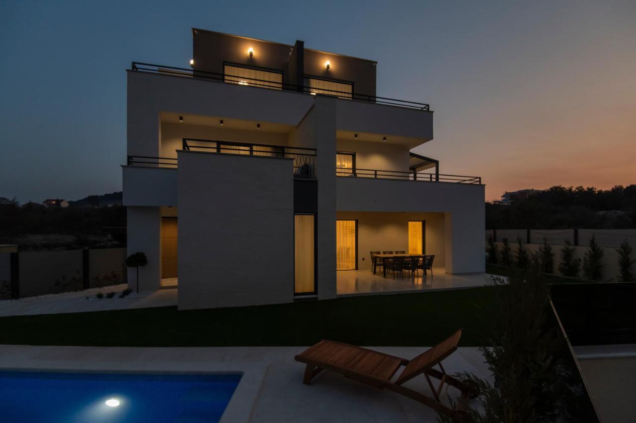 Villa Magna Luxury Apartments Murter Exterior photo
